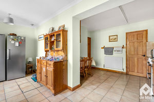 Photo 16- click for photo gallery